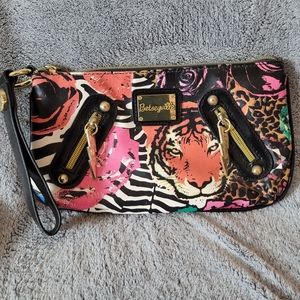 Betseyville Tiger Clutch